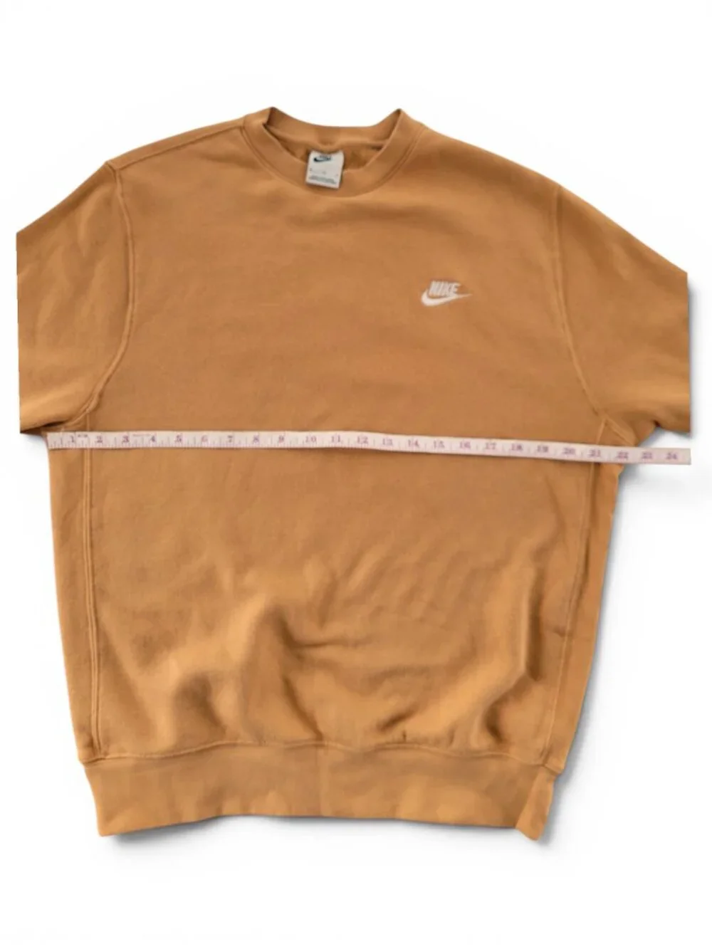Nike Men's Sportswear Club Crewneck Sweatshirt in Flax